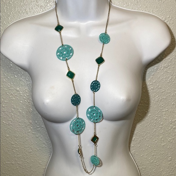 Elegant Turquoise and Gold Tone Necklace - Picture 3 of 4